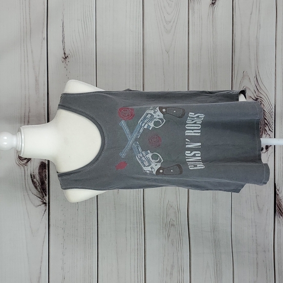 Lucky Brand Tops - Lucky Brand • Guns N Roses L tank top scoopneck gray